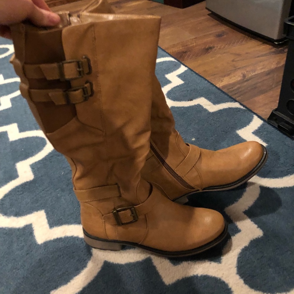 Riding boots